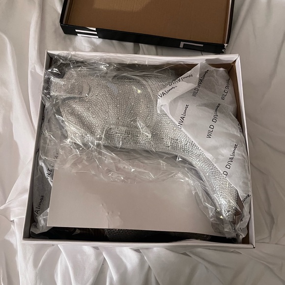 Rhinestone boots - Picture 4 of 4